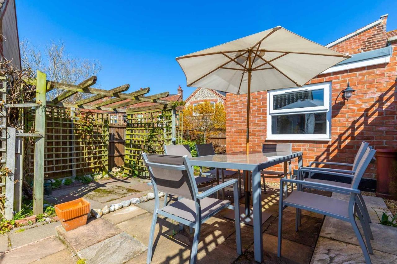 Host & Stay - St Joseph'S Cottage West Runton Bagian luar foto